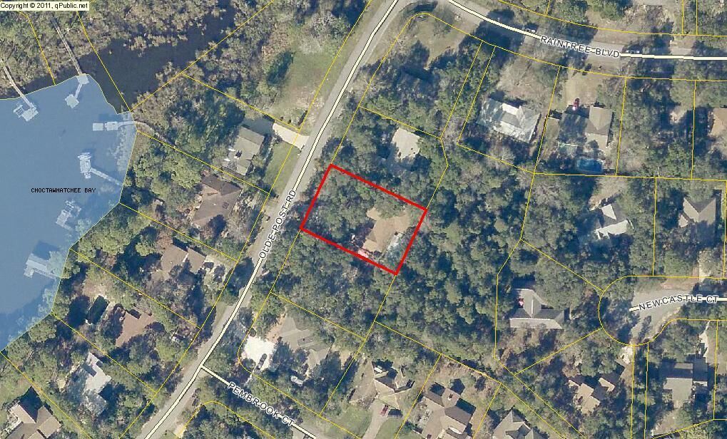 Property Photo:  213 Olde Post Road  FL 32578 