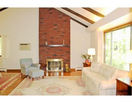 Property Photo:  10 Fox Run Rd  MA 01730 