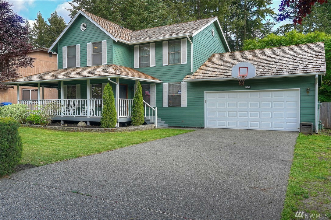 Property Photo:  7526 144th St Ct E  WA 98375 