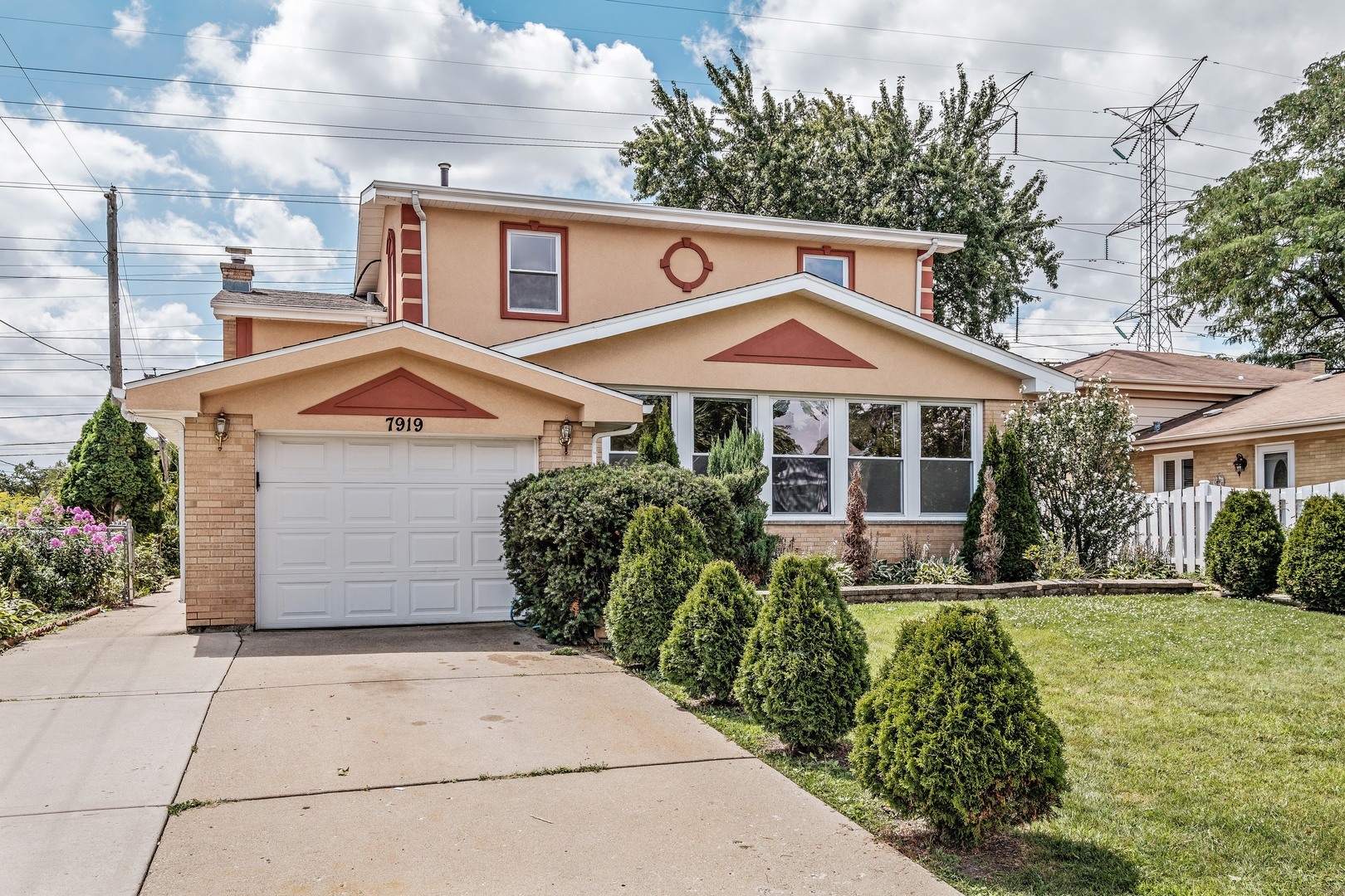 Property Photo: 7919 Beckwith Road IL 60053