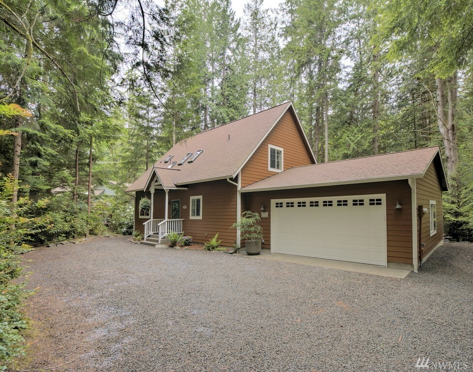 Property Photo:  377 E Pointes Dr E  WA 98584 