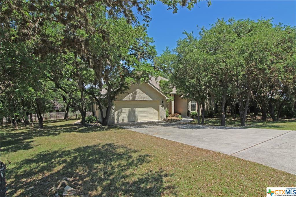 Property Photo:  229 W Sierra Circle  TX 78666 