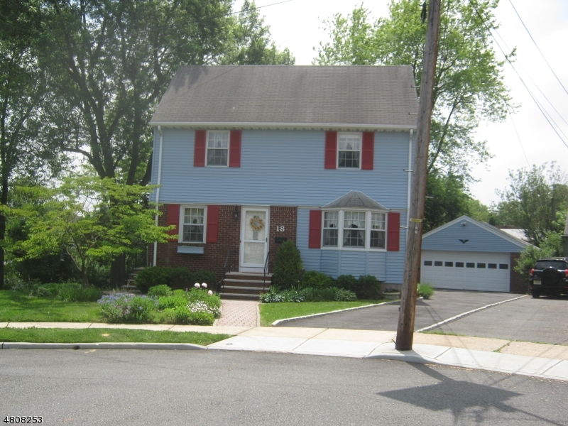 Property Photo: 18 Blum Ln NJ 07110