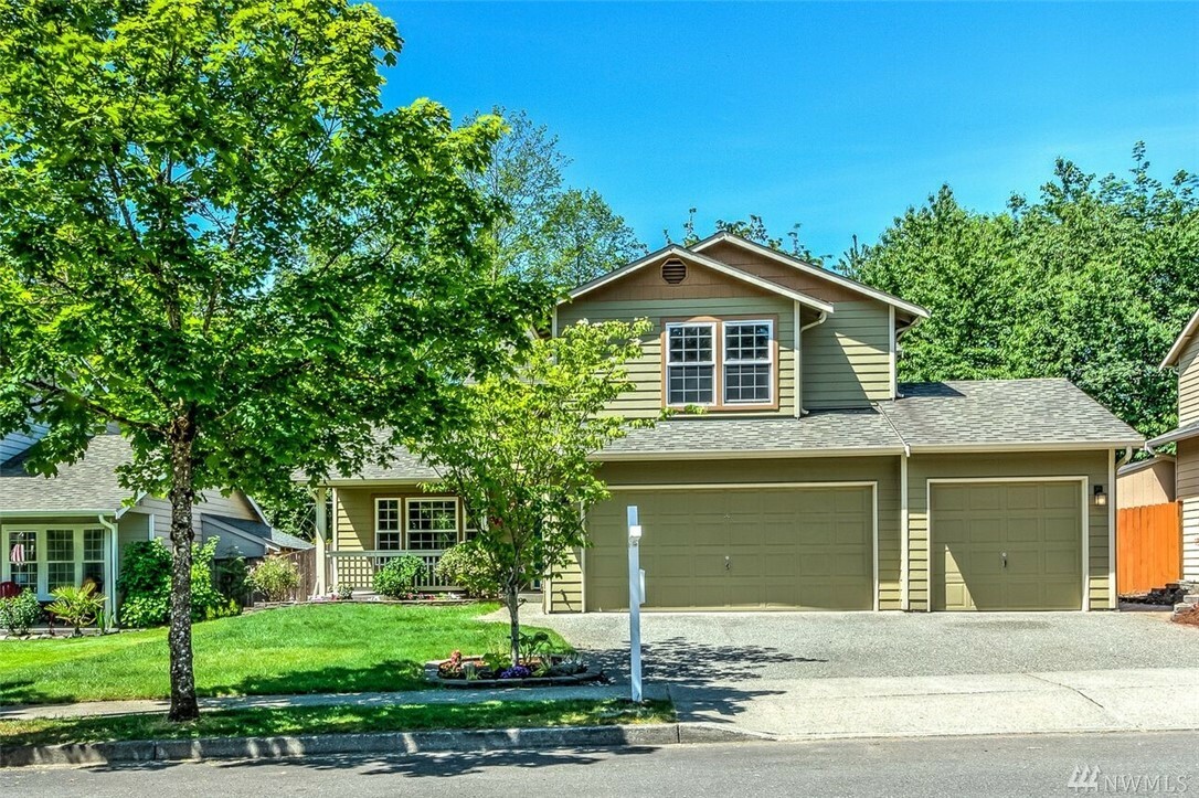Property Photo: 708 123rd Ave NE WA 98258
