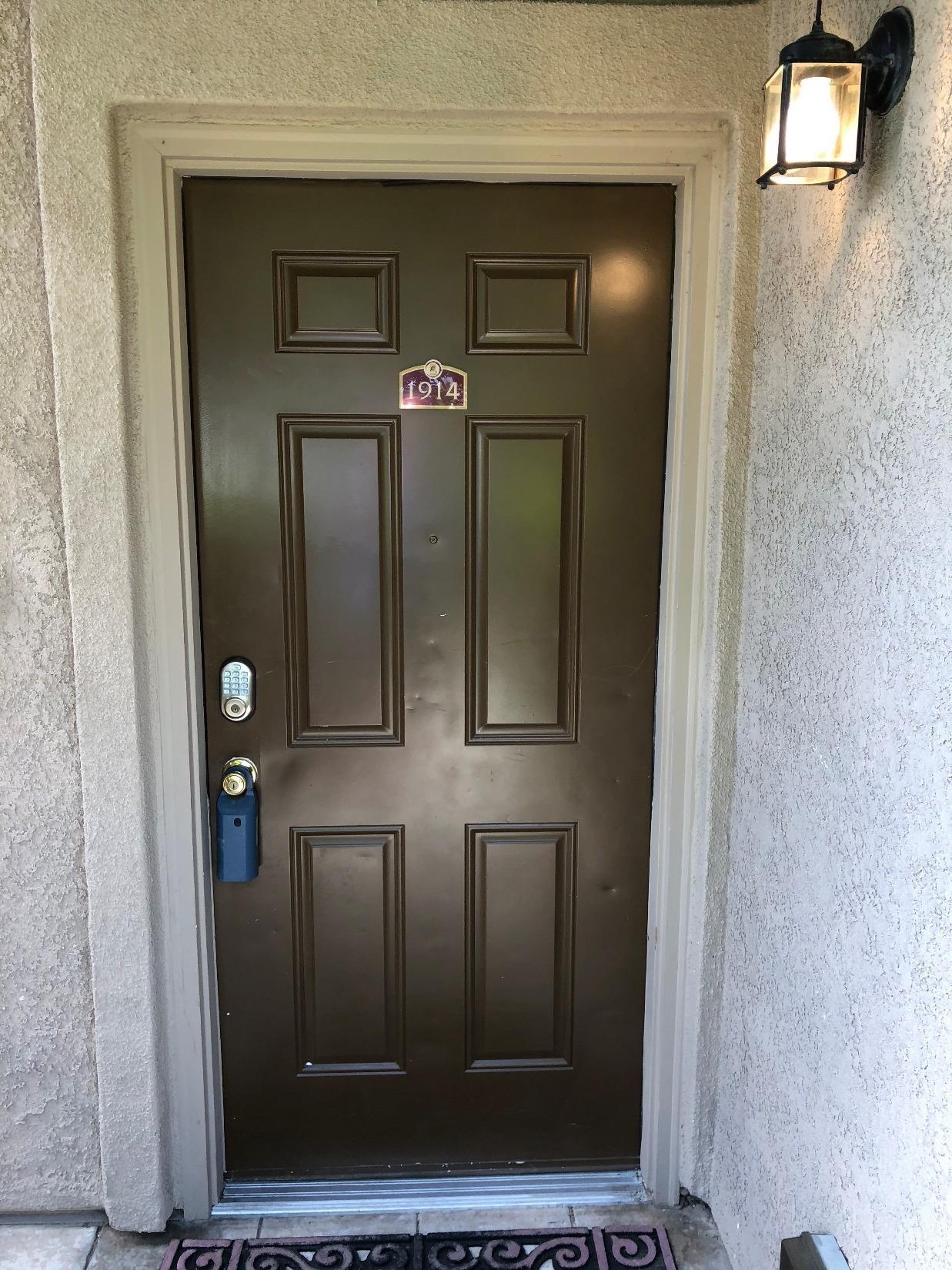 Property Photo:  4200 East Commerce Way 1914  CA 95834 