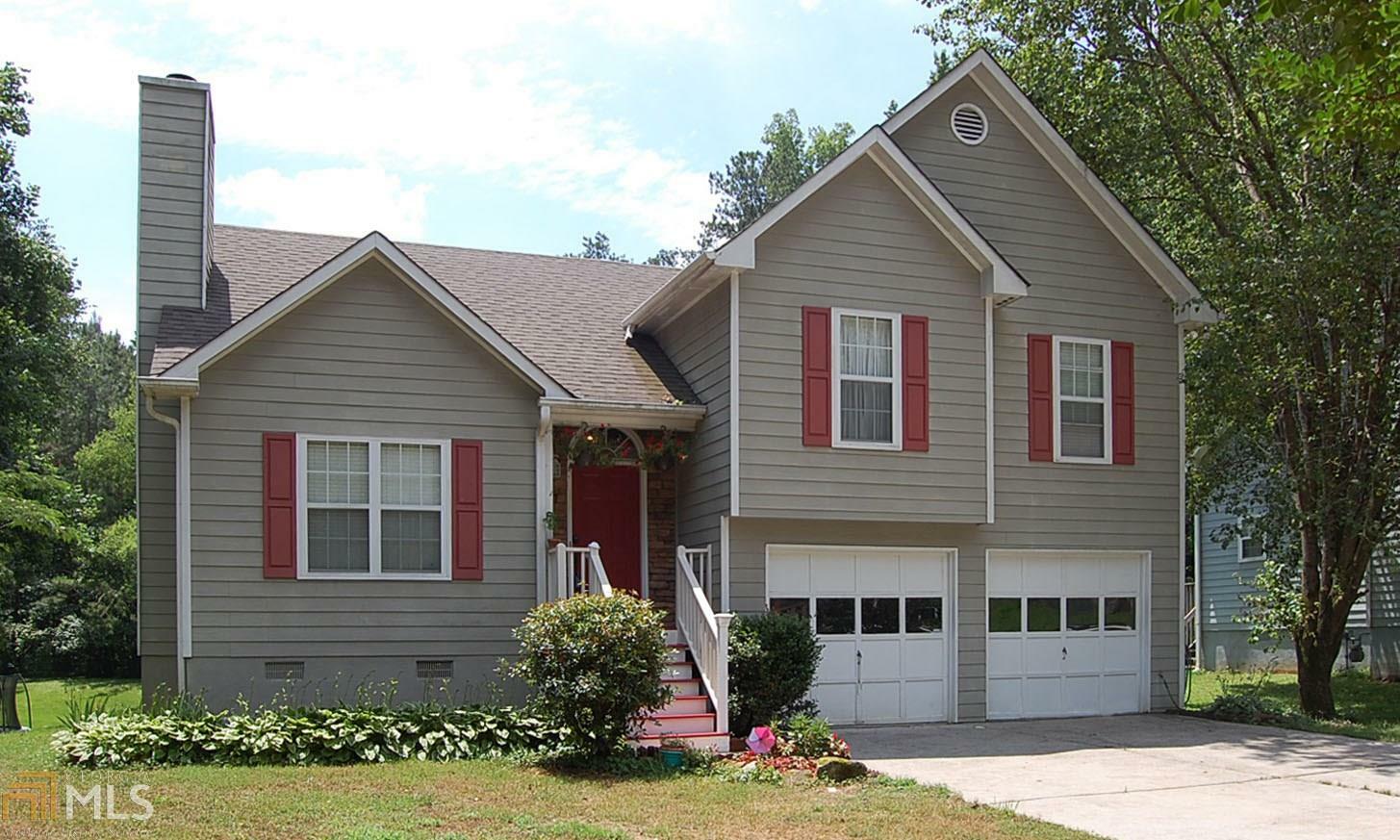 Property Photo: 4813 Clove Dr GA 30126