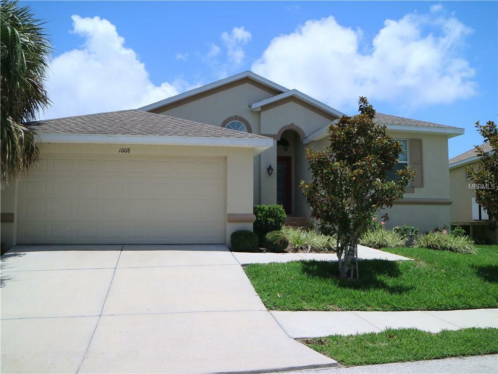 Property Photo:  1008 Blue Heron Way  FL 34689 