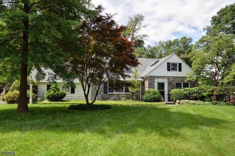 Property Photo: 4 Turtle Rd NJ 07960