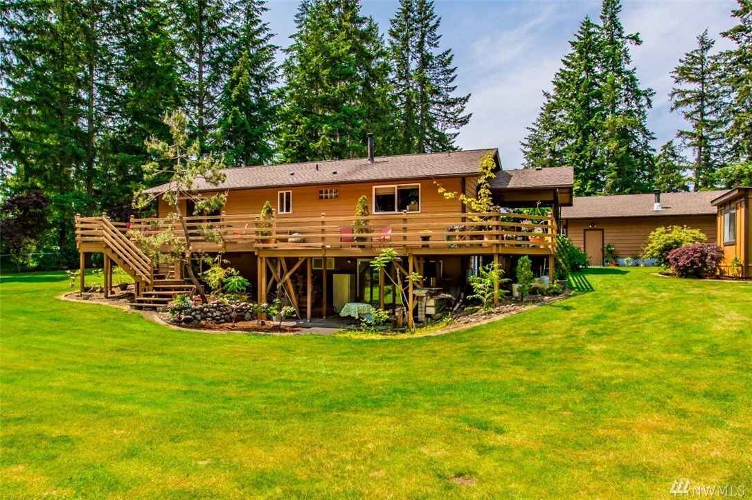 Property Photo: 22211 78th Ave E WA 98338