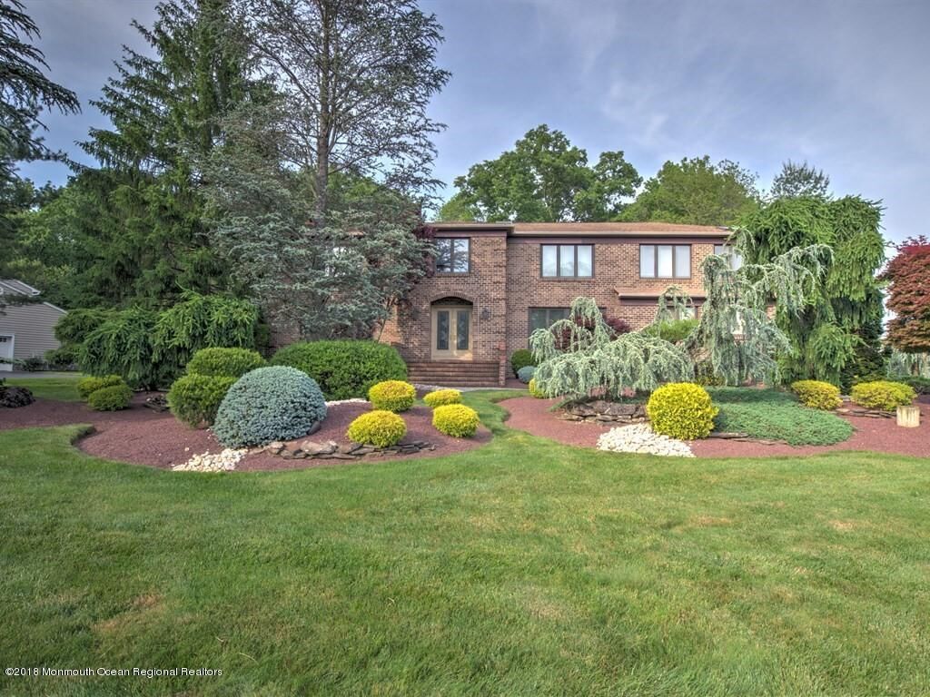 Property Photo:  33 S Foxcroft Drive  NJ 07746 