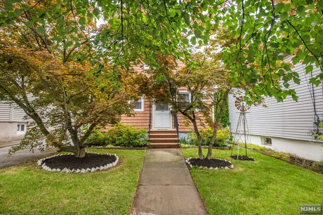 Property Photo:  156 Silleck Street  NJ 07013 