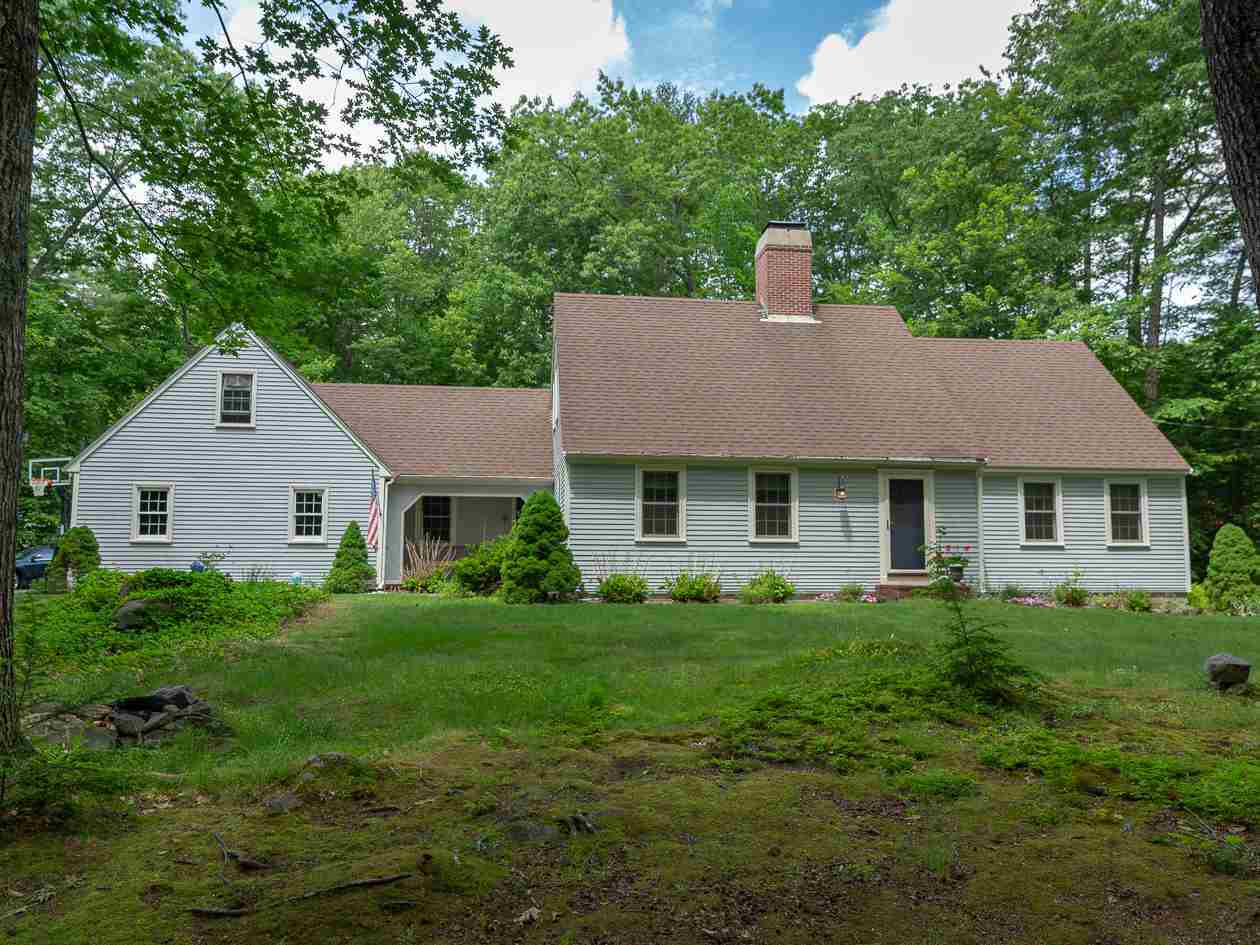 Property Photo:  26 Colonial Way  NH 03833 