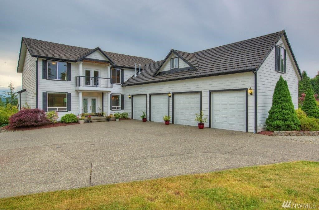 Property Photo:  13502  144th Street E  WA 98374 