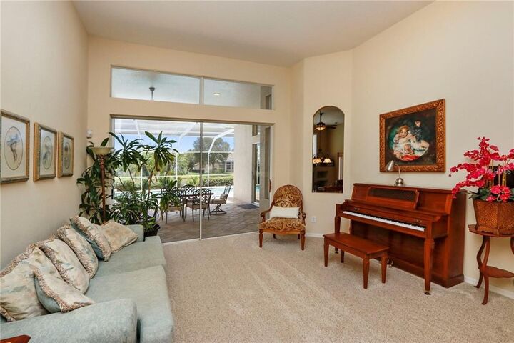 Property Photo: 5916 Trevors Way FL 33625