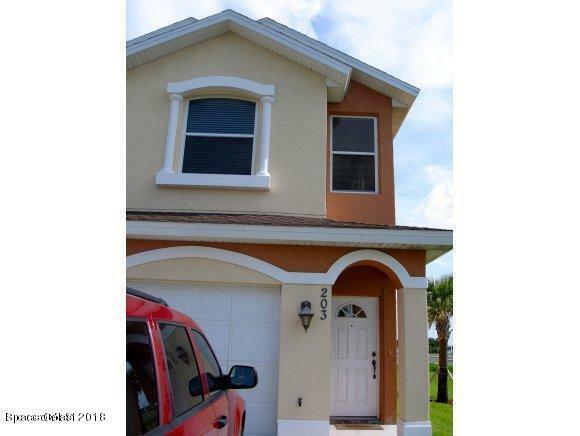 Property Photo:  1010 Venetian Drive  FL 32904 