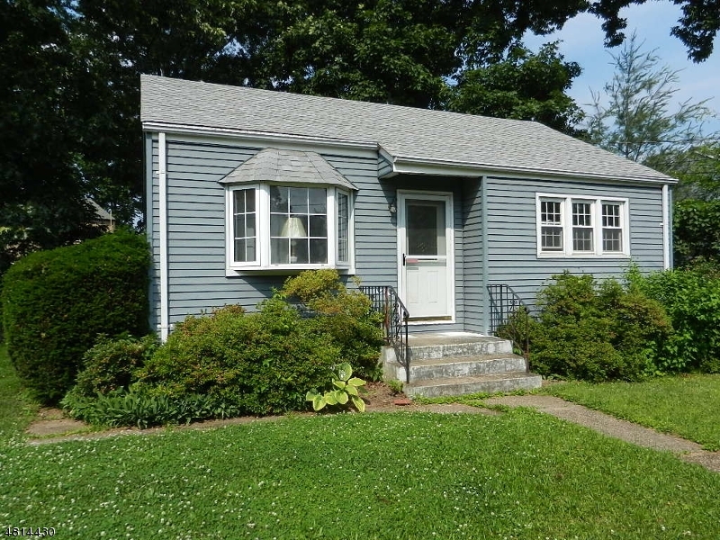 Property Photo:  12 Somers Pl  NJ 08880 