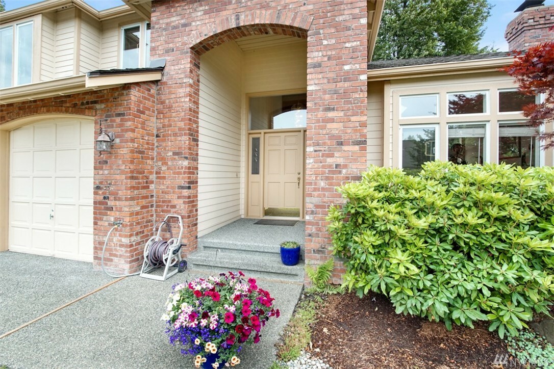 Property Photo:  13823 SE 188th St  WA 98058 