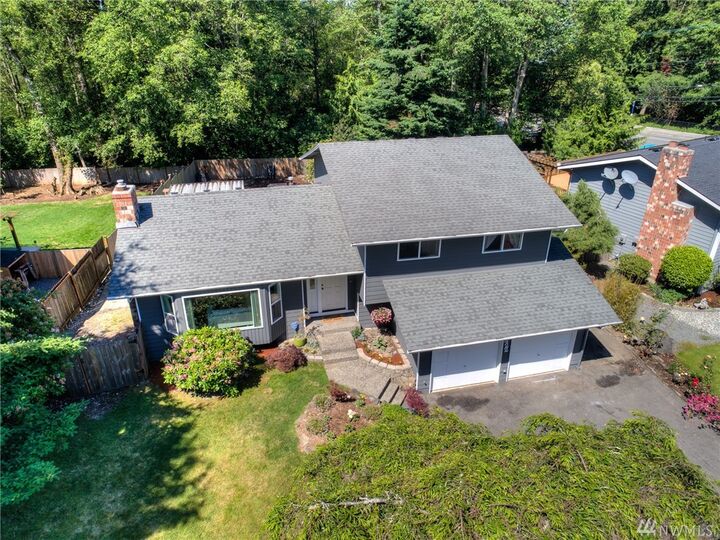 Property Photo:  14422  49th Place W  WA 98026 