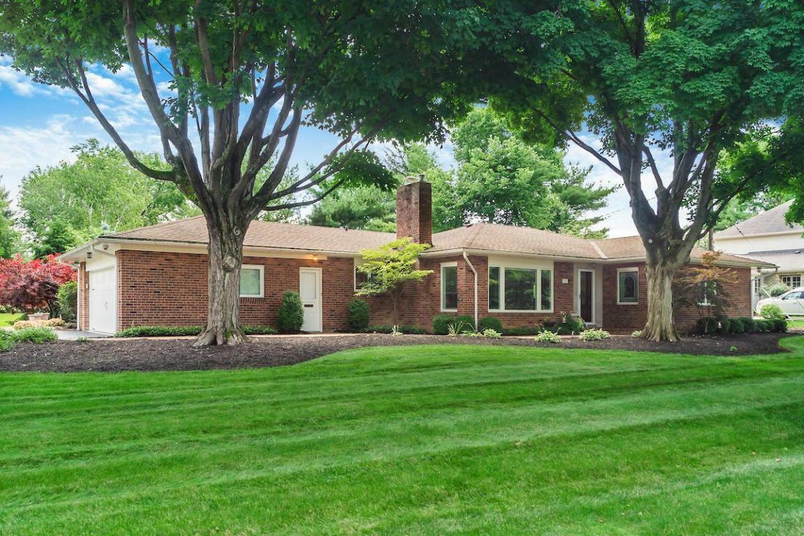 Property Photo: 2920 S Dorchester Road OH 43221