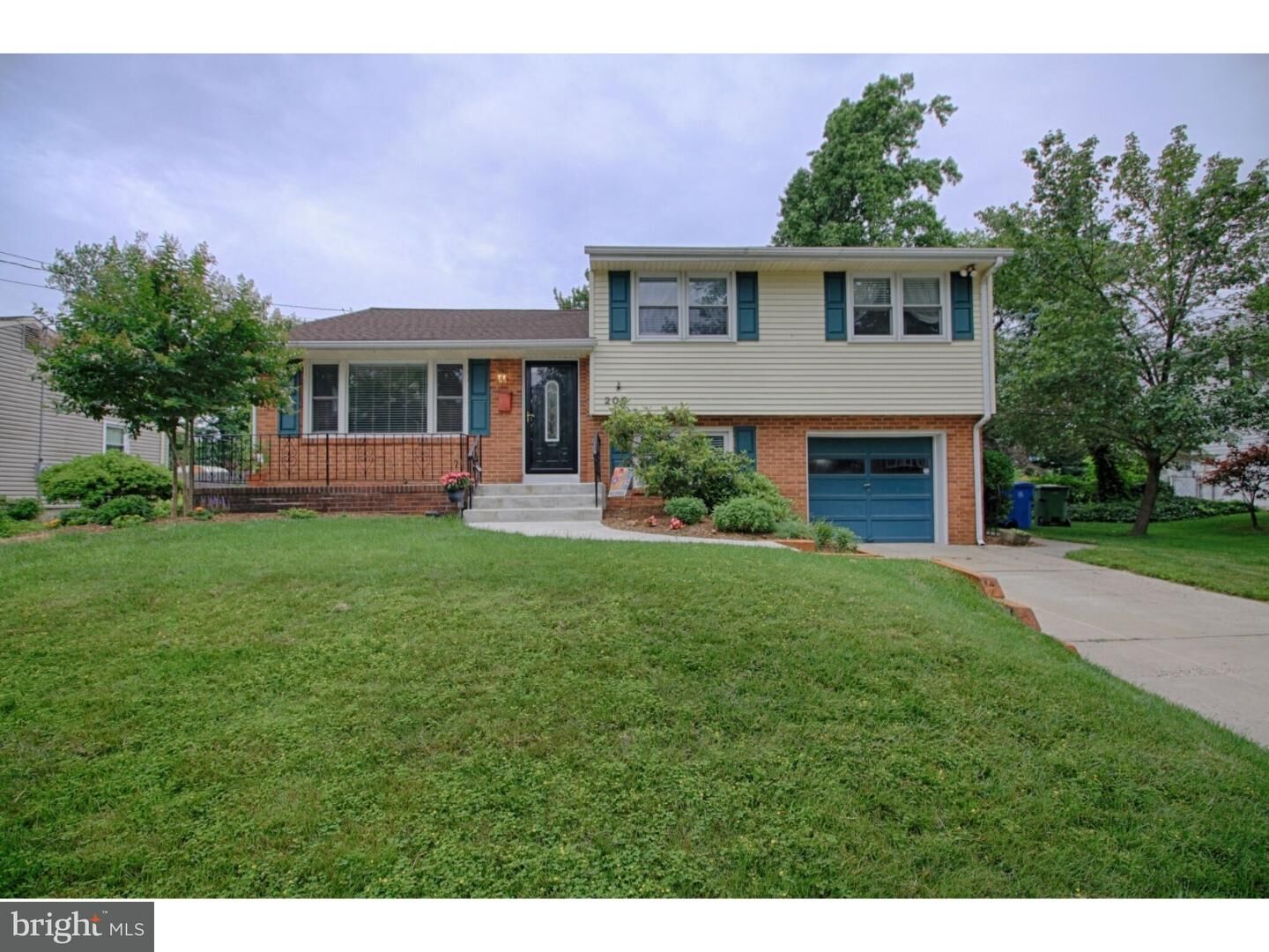 Property Photo: 206 Massachusetts Avenue NJ 08002