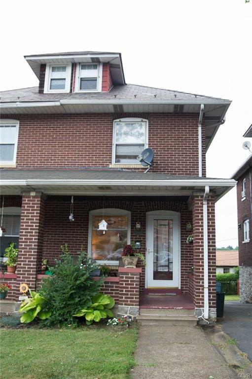 Property Photo:  2031 Ferry Street  PA 18042 