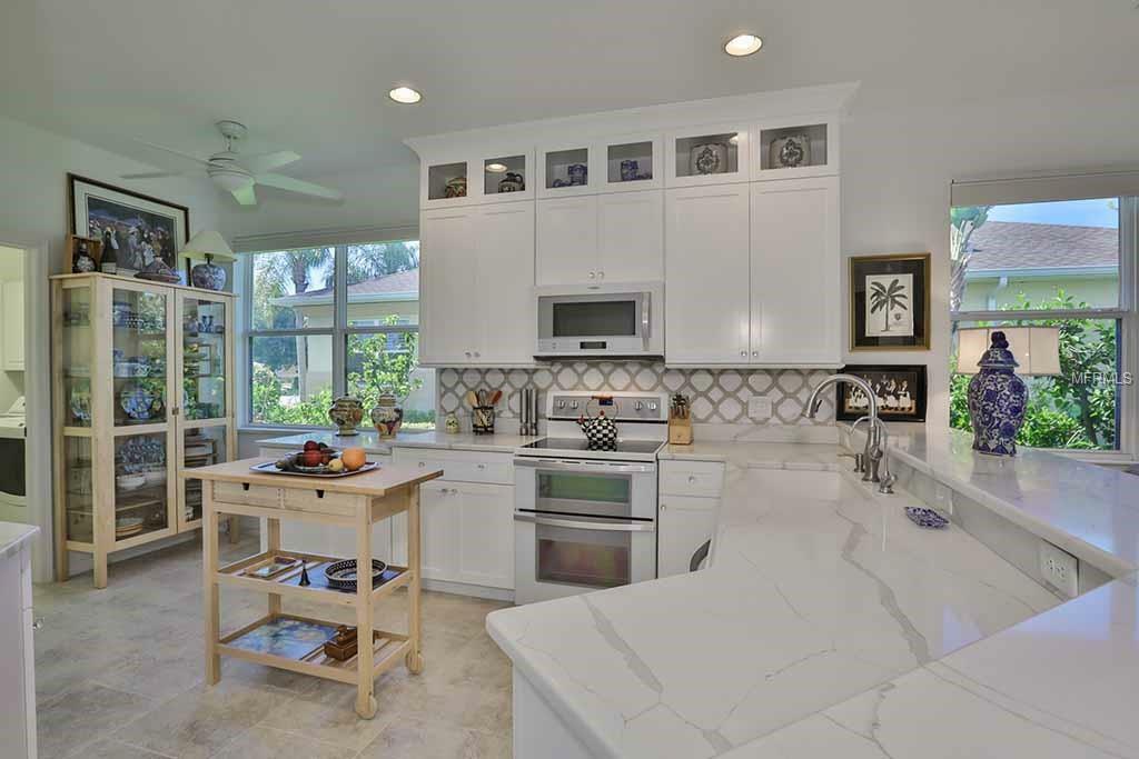 Property Photo:  1938 Sterling Glen Court  FL 33573 