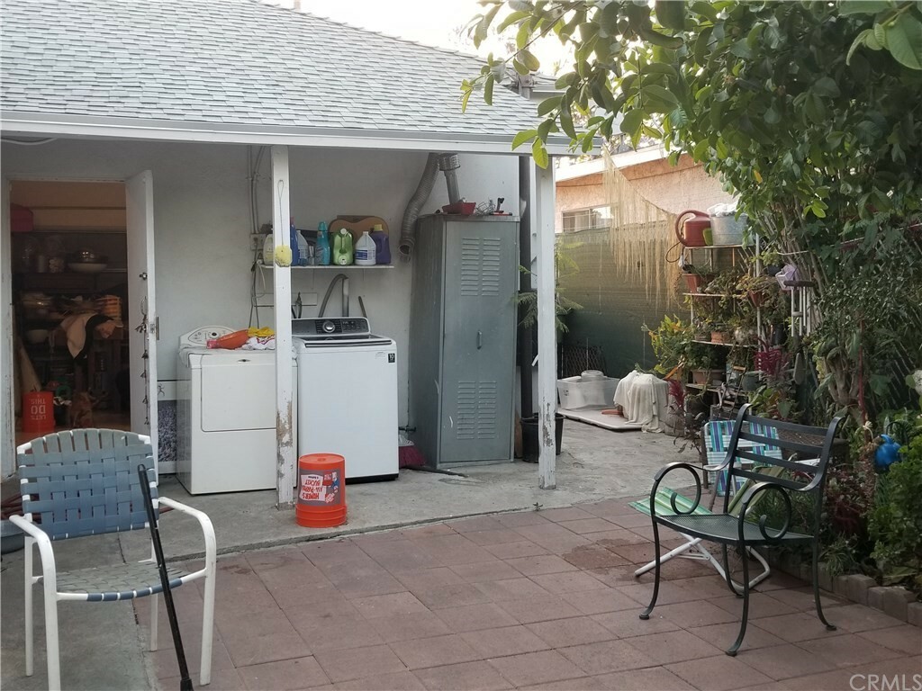 Property Photo:  7740 Claybeck Avenue  CA 91352 