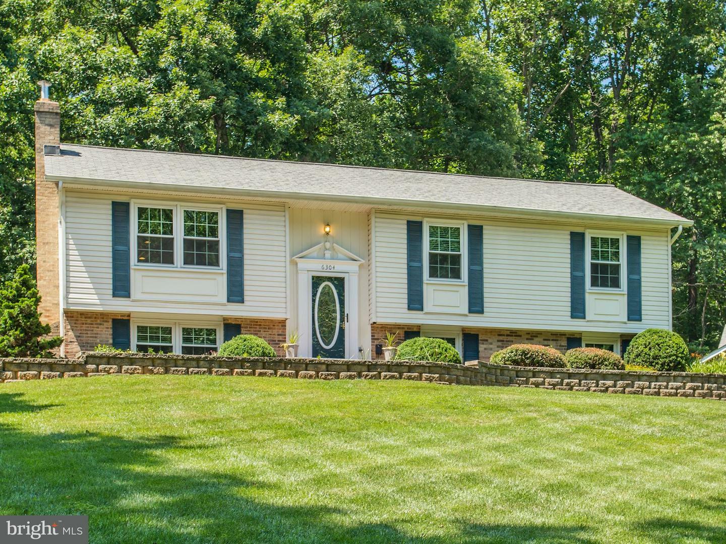 Property Photo:  6304 Shannon Court  VA 20187 