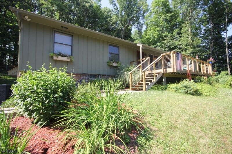 Property Photo:  39 Fox Hill Rd  NJ 07848 