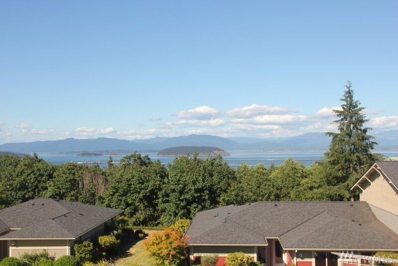 Property Photo:  4309 Blue Heron Cir D-207  WA 98221 