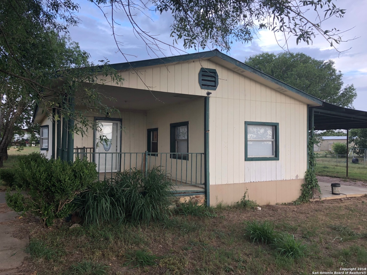 Property Photo: 290 Julia Ave TX 78011