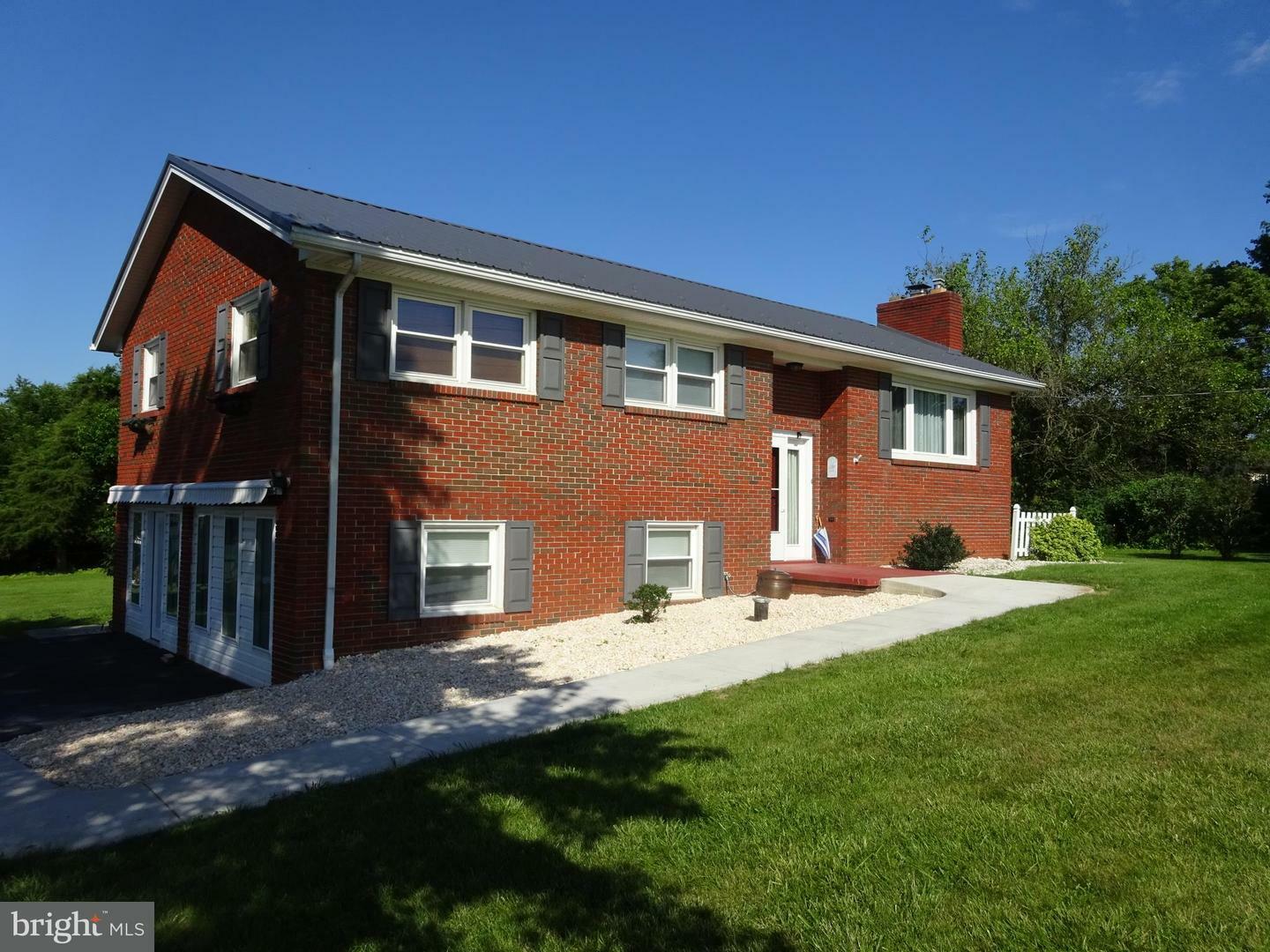 Property Photo: 10204 Orenda Drive PA 17225