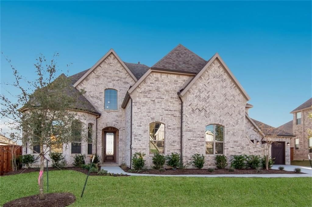 Property Photo: 2713 Twin Eagles Drive TX 75009