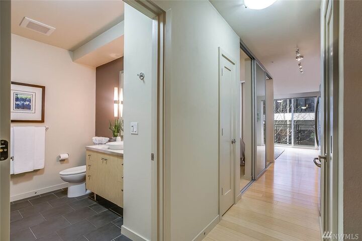 Property Photo:  3104 Western Ave 213  WA 98121 