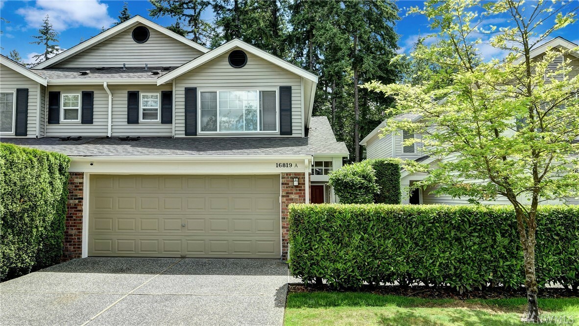 Property Photo:  16819 6th Ave W A-11  WA 98037 