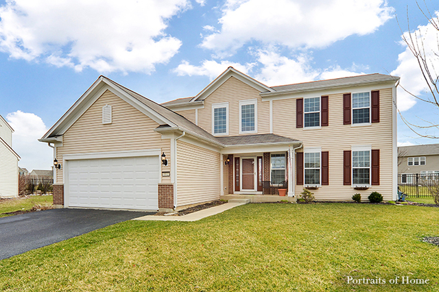 Property Photo: 1532 Orchid Street IL 60560