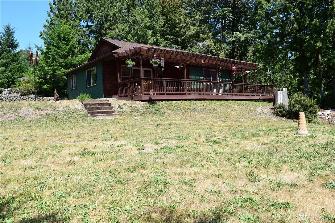 Property Photo:  81 E Robbins Rd  WA 98546 