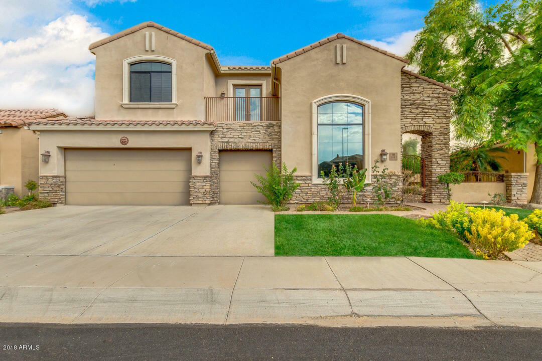 Property Photo:  1011 W Calypso Court  AZ 85233 