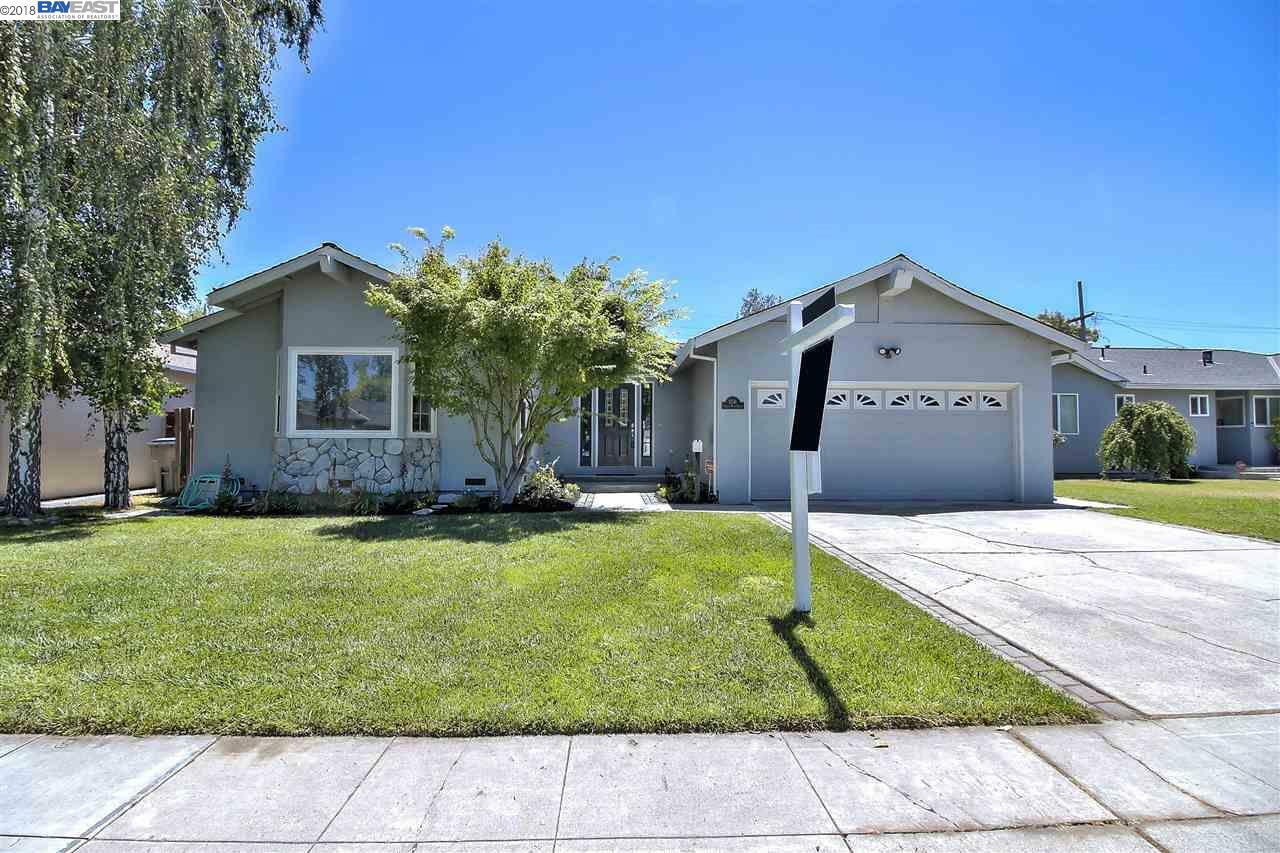 Property Photo: 1256 Sierra Mar Dr CA 95118