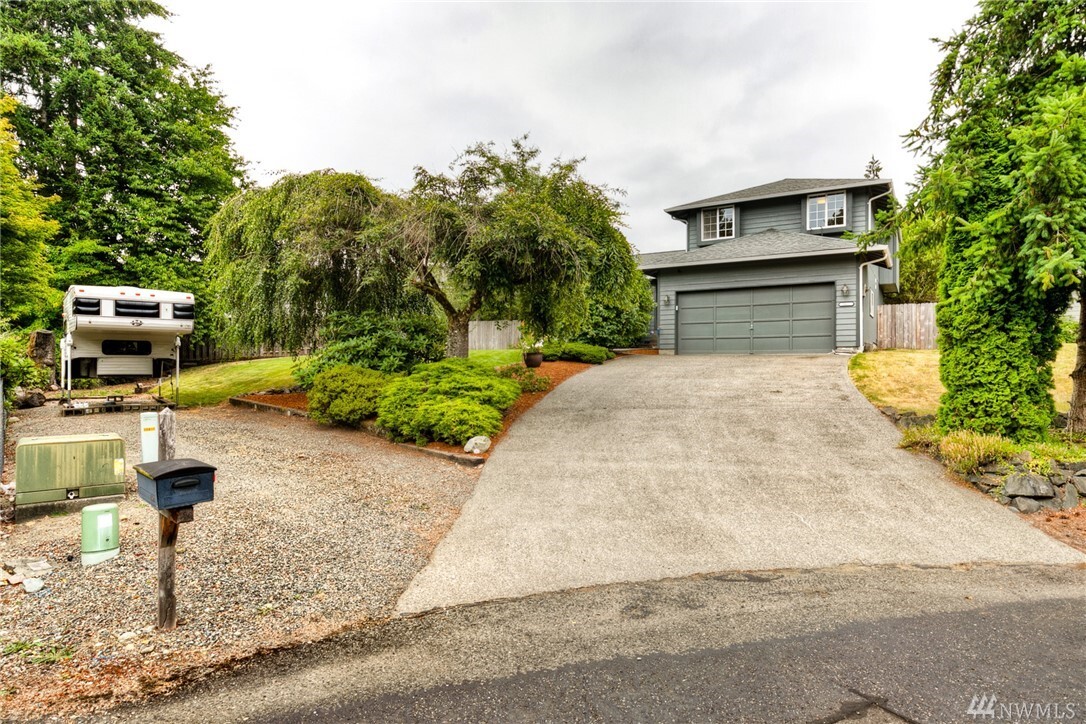 Property Photo: 20817 83rd St Ct E WA 98391
