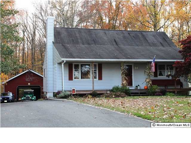 Property Photo:  13 Brynmore Road  NJ 08533 