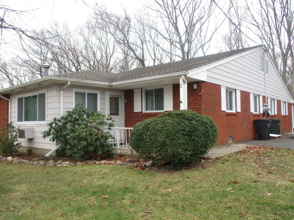 Property Photo:  15A Robin Street  NJ 08759 