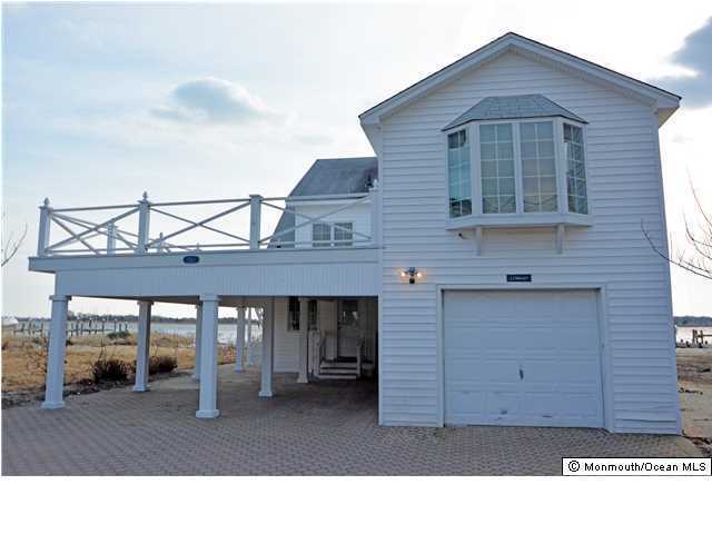 Property Photo: 819 South Drive NJ 08724