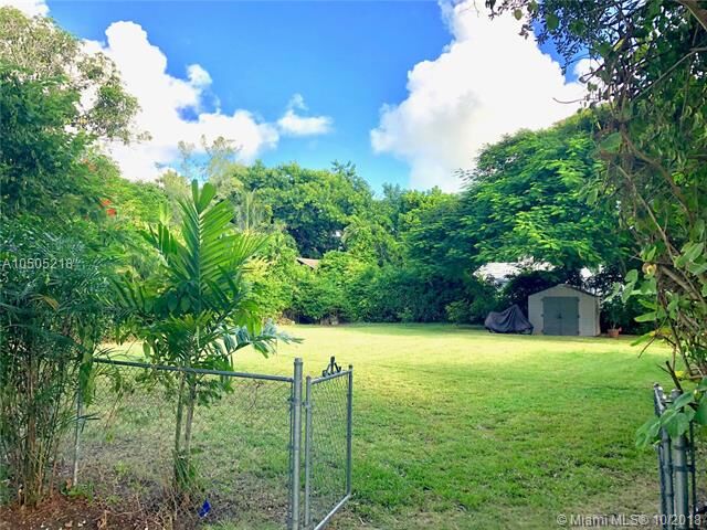 Property Photo:  661 NE 120 Street  FL 33161 
