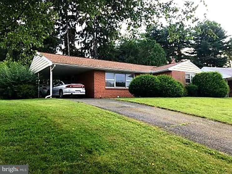 Property Photo:  77 Hillside Circle  PA 17011 