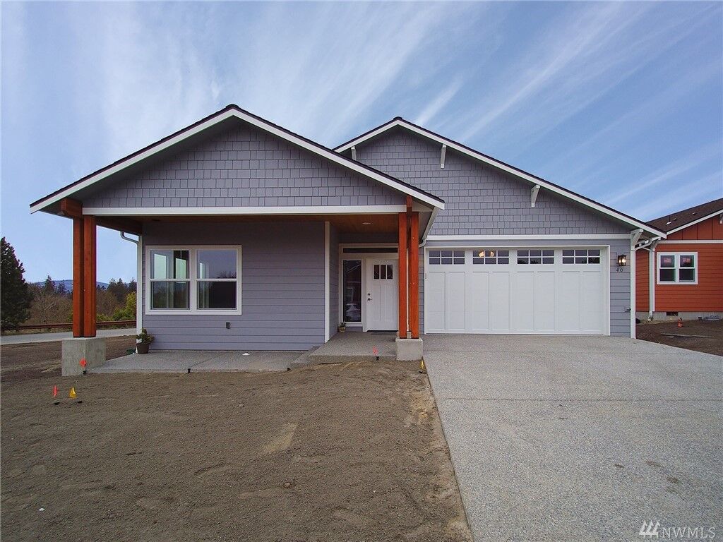 Property Photo:  40 Pear Ct  WA 98382 