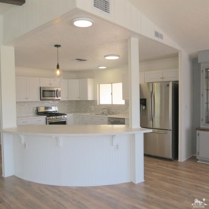 73695 Pacheta Square  Thousand Palms CA 92276 photo