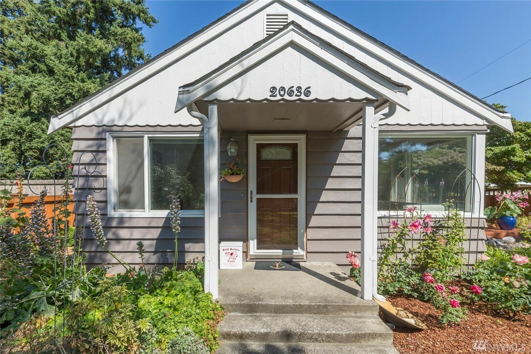 Property Photo: 20636 8th Ave S WA 98198