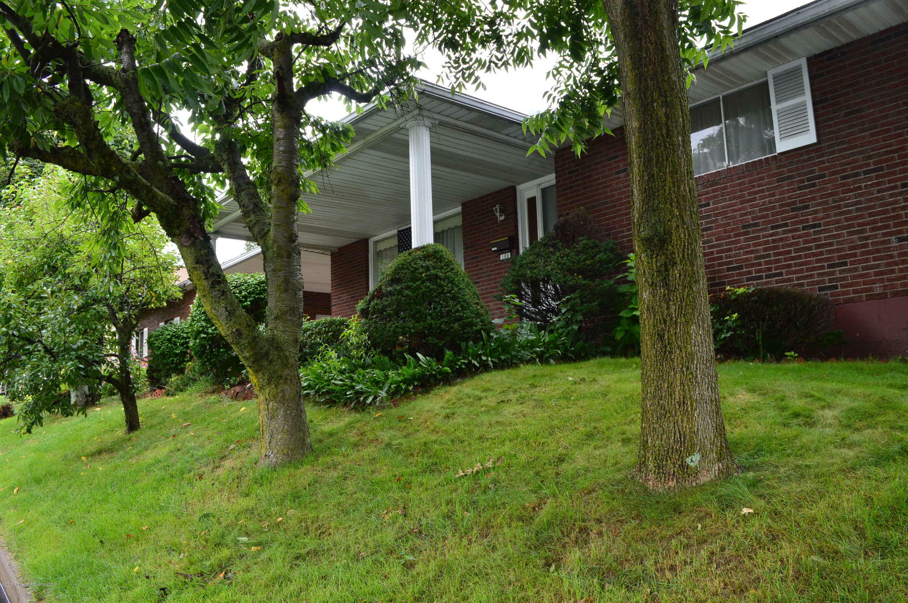 Property Photo:  100 Greenbush Street  PA 18508 