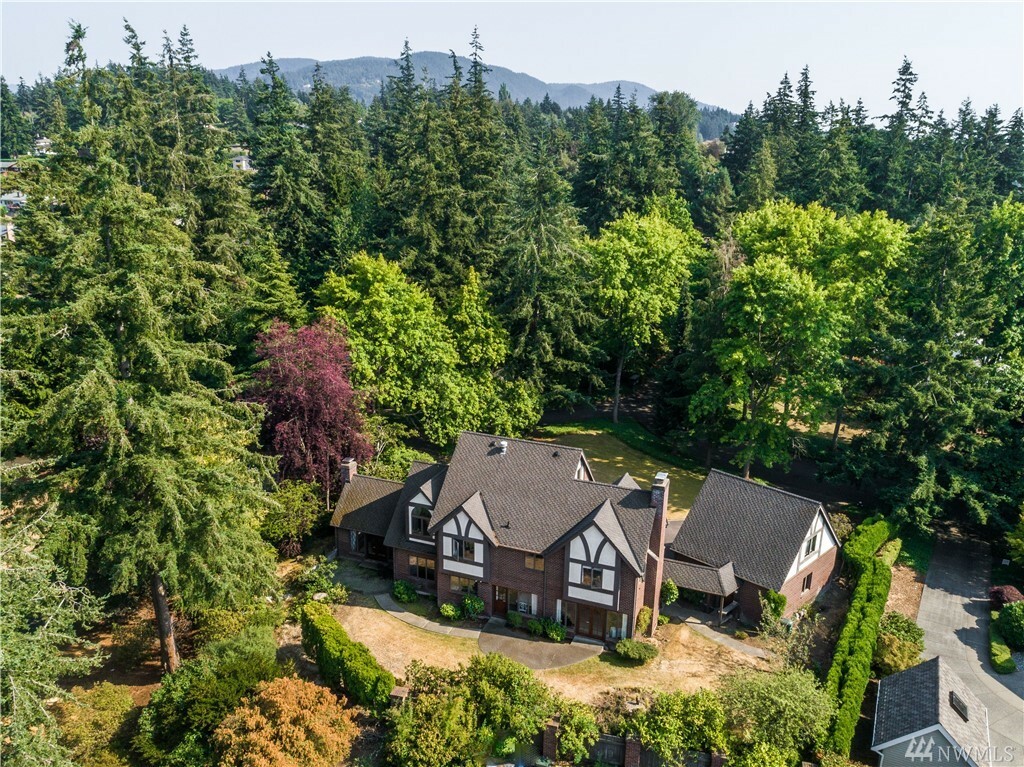 Property Photo:  7 Shorewood Dr  WA 98225 